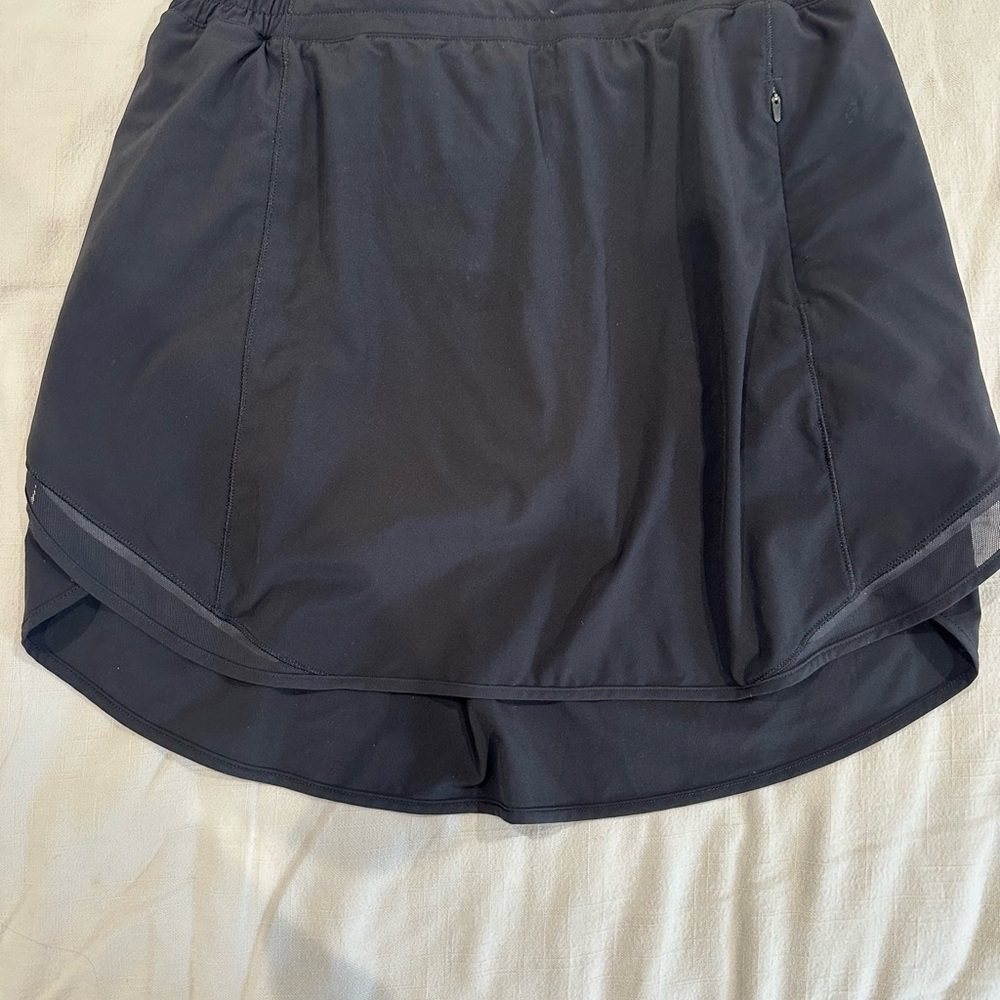 Lululemon Hotty Hot High Rise Skirt Size 8 Long